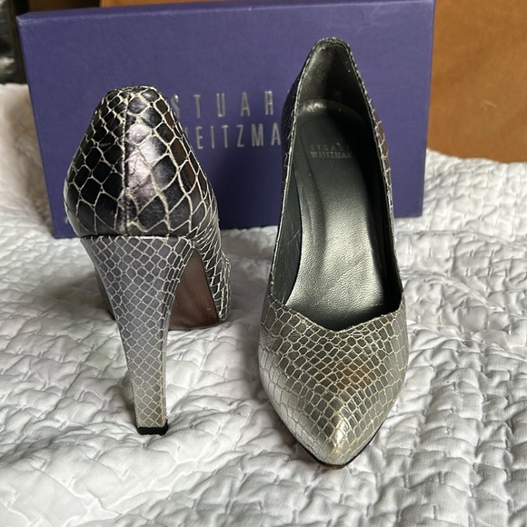 Stuart Weitzman silver grey animal scale print high heel pumps 7.5 m - Picture 4 of 9